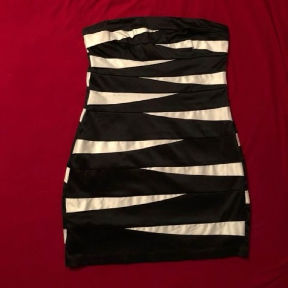 Strapless Bodycon Cocktail Dress